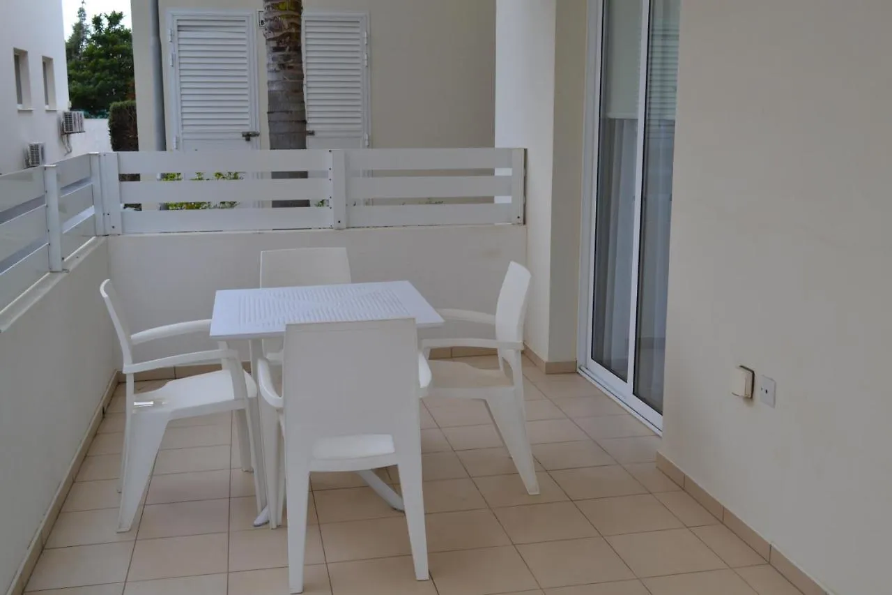 Pebble Apartment Protaras 0*,